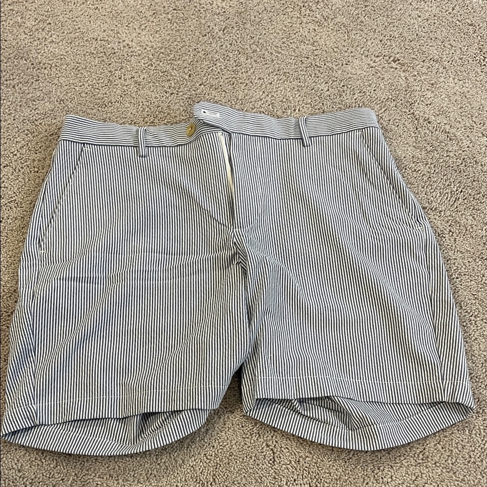 Banana Republic Men's Pinstriped Shorts